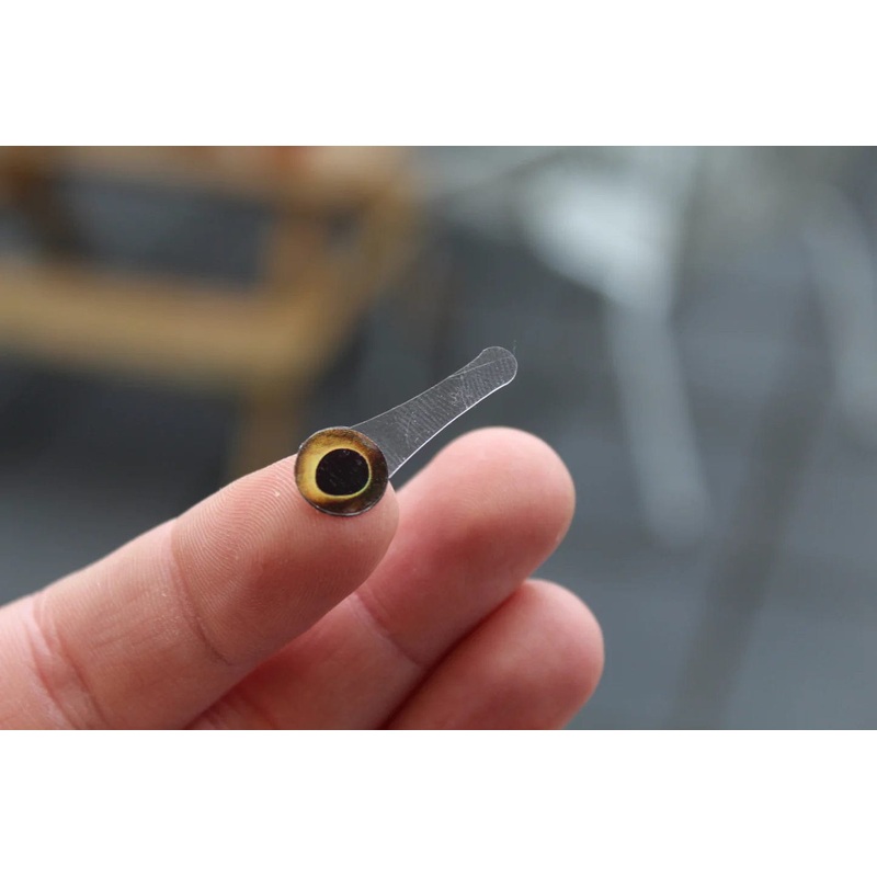 RHF Invisible Tab Eyes