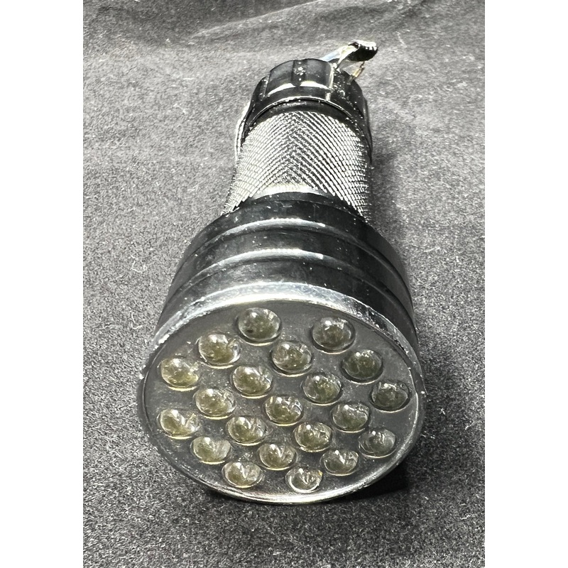 UV flashlight