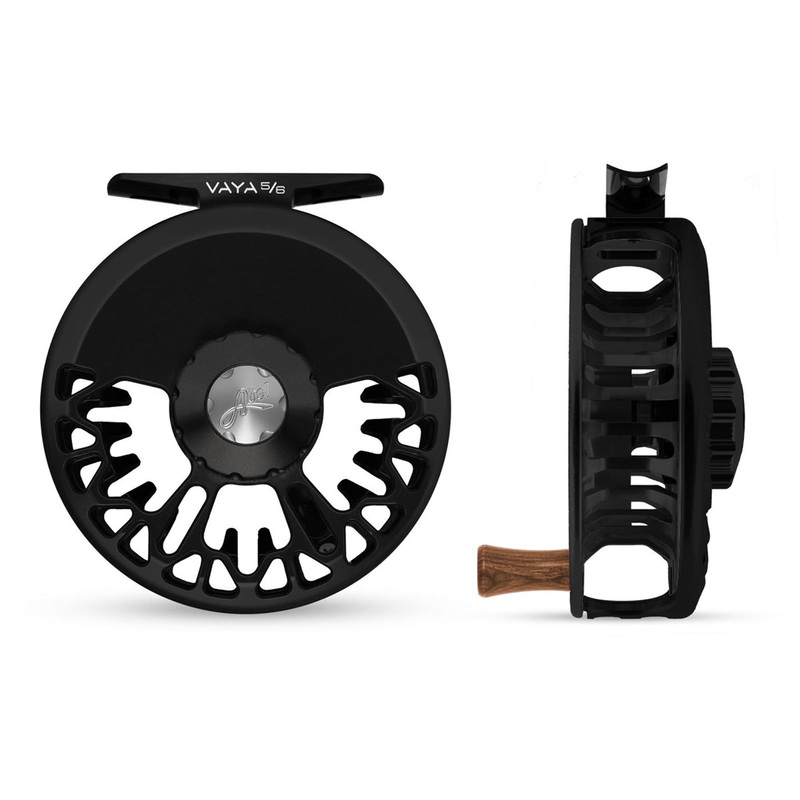 Abel Vaya Reel 5/6 Gloss Black with Walnut Handle